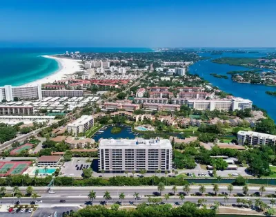 Siesta Key Cozy Room – Walk/Bike everywhere